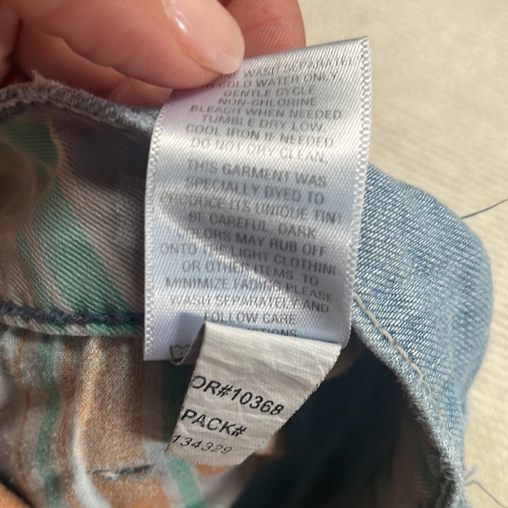 🌿Roxy Junior denim jean shorts light blue, size 7🌿 - Picture 6 of 6